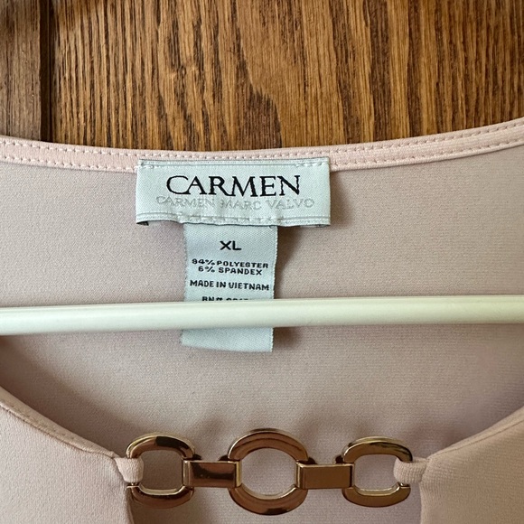 Carmen Marc Valvo Light Pink Blouse with Gold Accent - Picture 2 of 3
